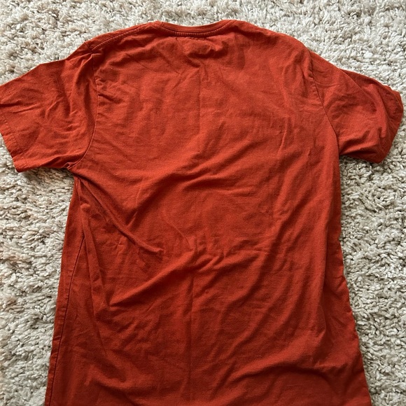 Amazon Basic’s Men's Rust Orange T-Shirt - Picture 3 of 3